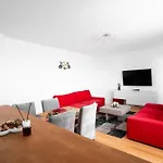 Coral Apartment Mamaia