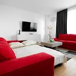 Apartment Coral Mamaia