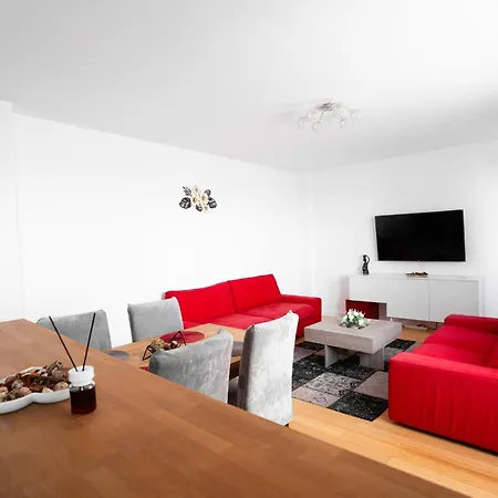 Coral Apartment Mamaia